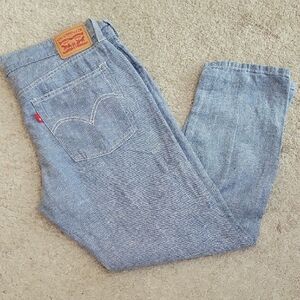 Levi's Women's Light Blue Straight Jeans Sz-30